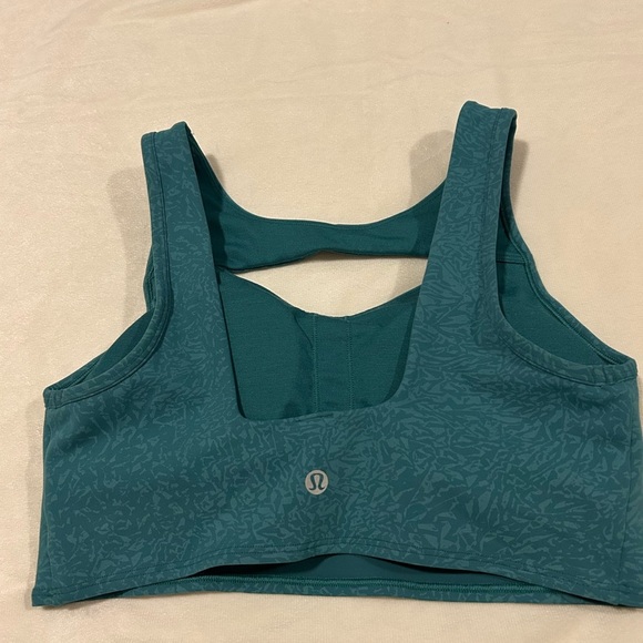 Lululemon Athletica Teal Activewear Top - Picture 2 of 4